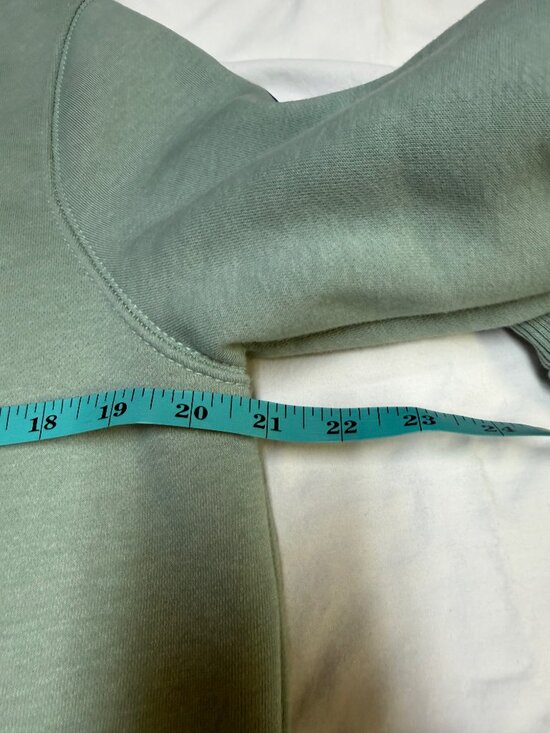 Carhartt Women’s Clarksburg Hoodie Medium Jade Heather Sleeve Logo EUC - Picture 8 of 9